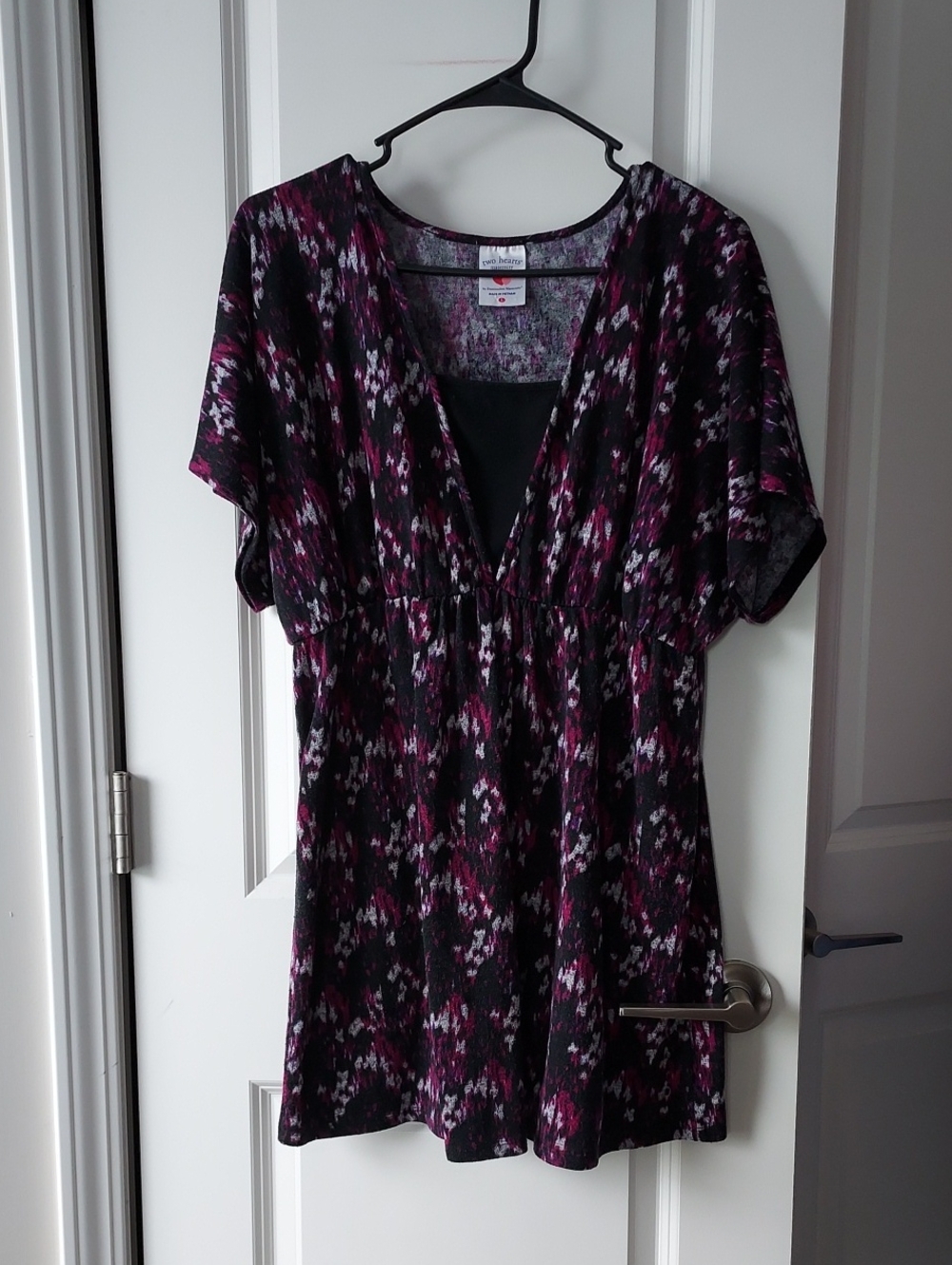 Two Hearts Maternity Black V-Neck Tunic with Magenta and Gray Print